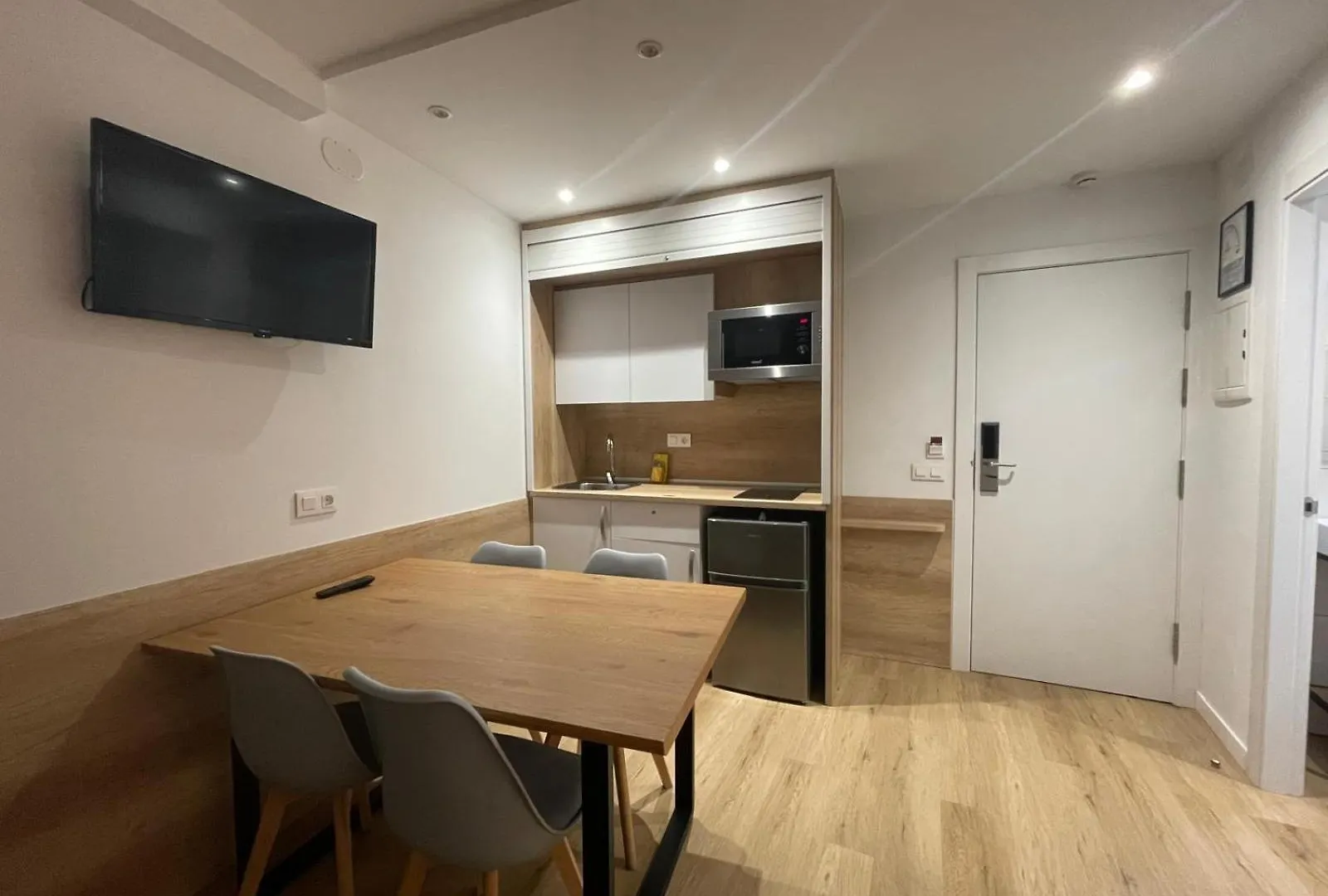 Apartamentos La Solana Пла-де-л'Эрмита 0*,  Испания